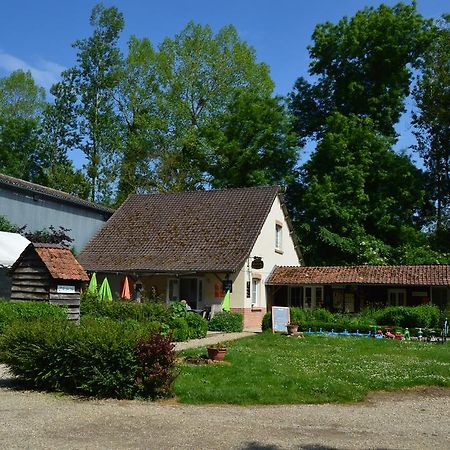 Camping Le Val De Trie Béhen Eksteriør billede