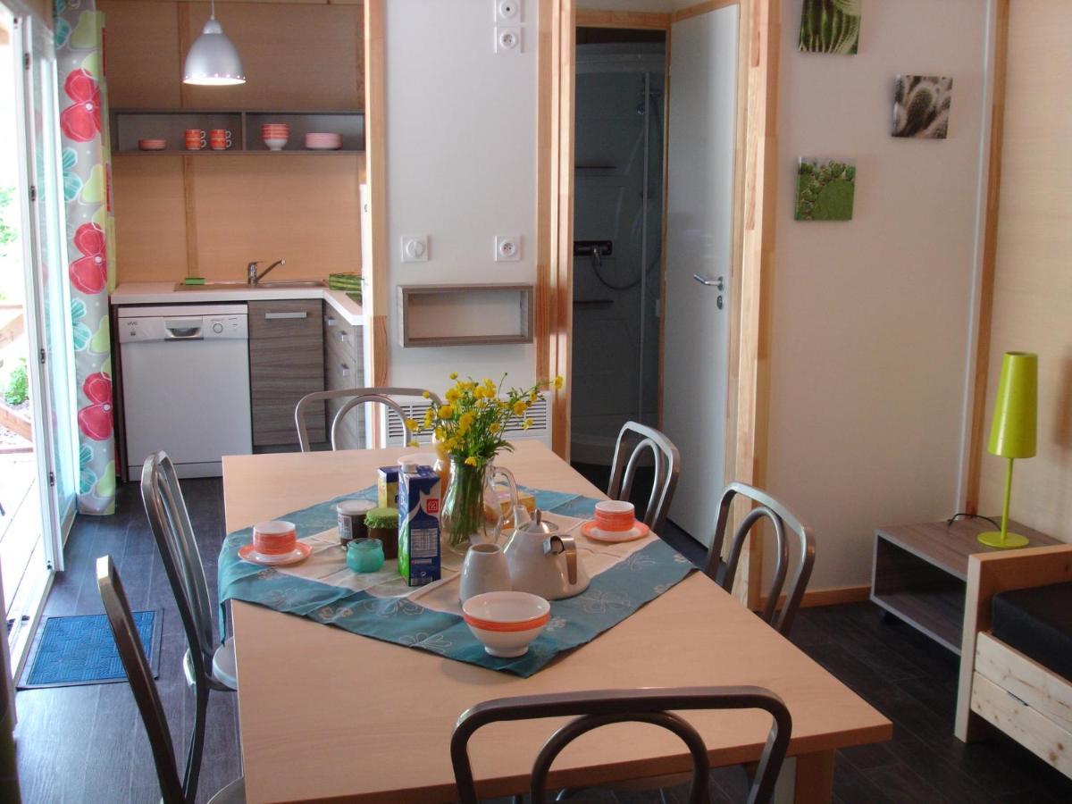 Camping Le Val De Trie Béhen Eksteriør billede