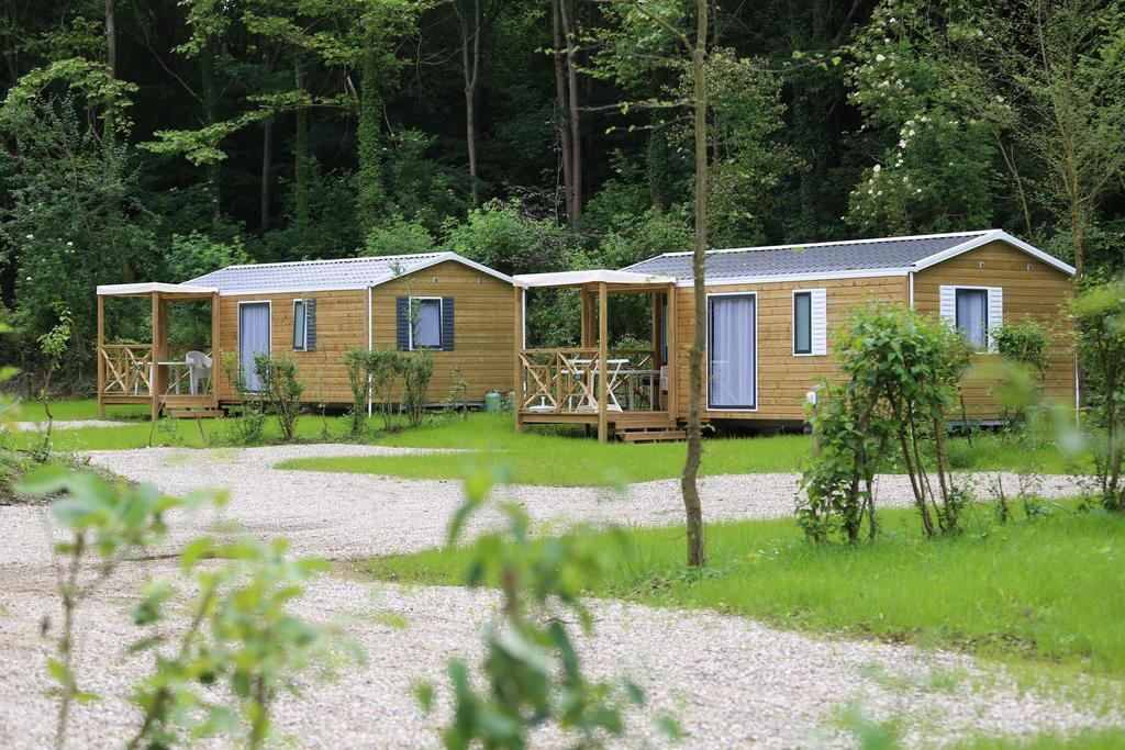 Camping Le Val De Trie Béhen Eksteriør billede