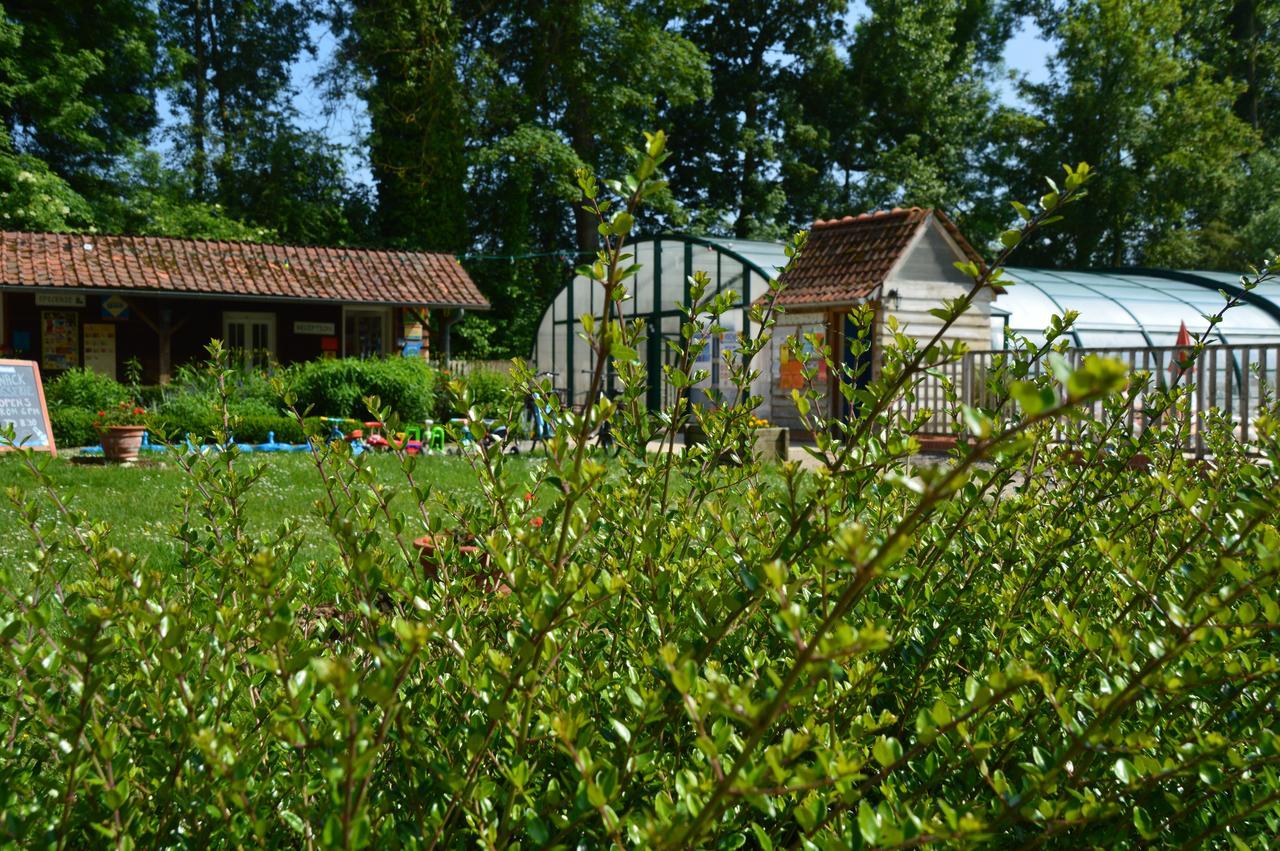 Camping Le Val De Trie Béhen Eksteriør billede